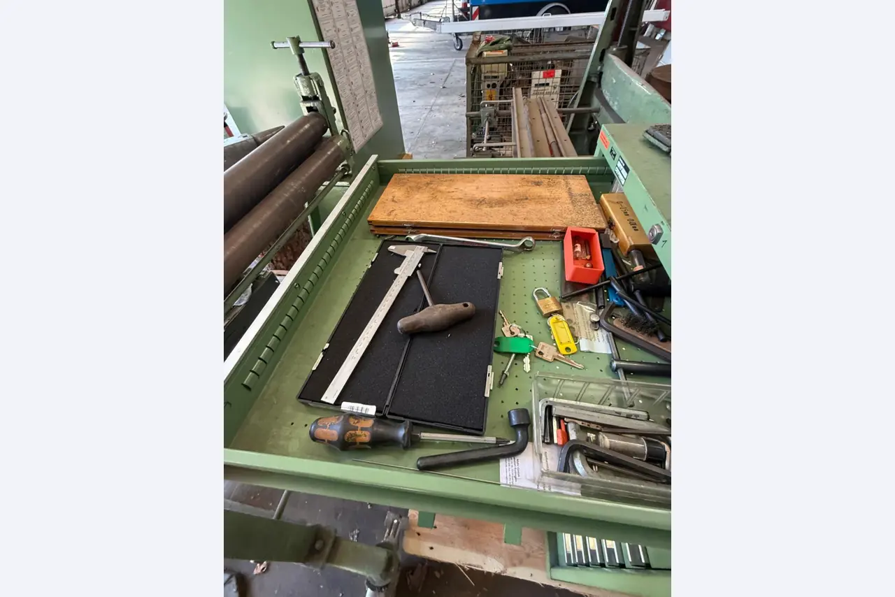 Measuring/testing technology and various workshop equipment-3